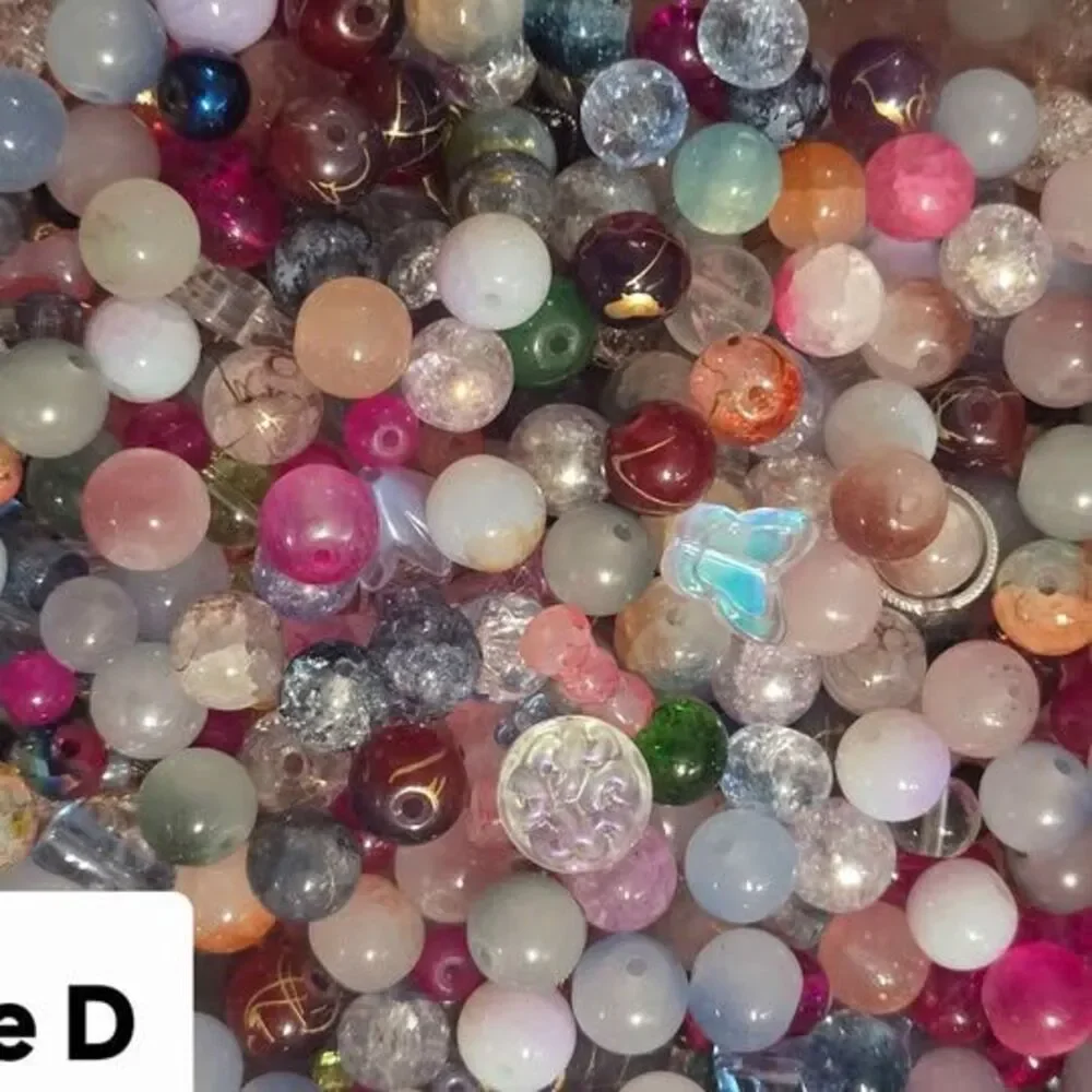 9oz glass/resin beads mix colors and size